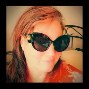 VINTAGEDOLCE & GABBANA OVERSIZE CAT EYE SUNGLASSES